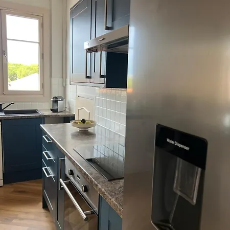 Apartment Old - Yacht View - Design - 5 Min